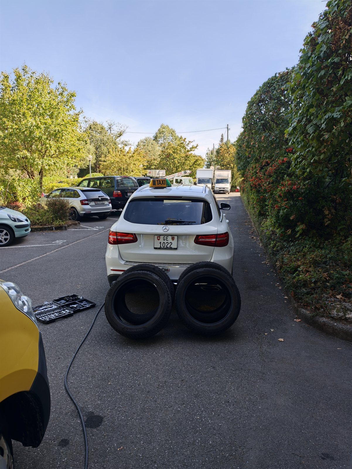 Montage de pneus neufs et diagnostic freins et capteurs à Genève et Vaud